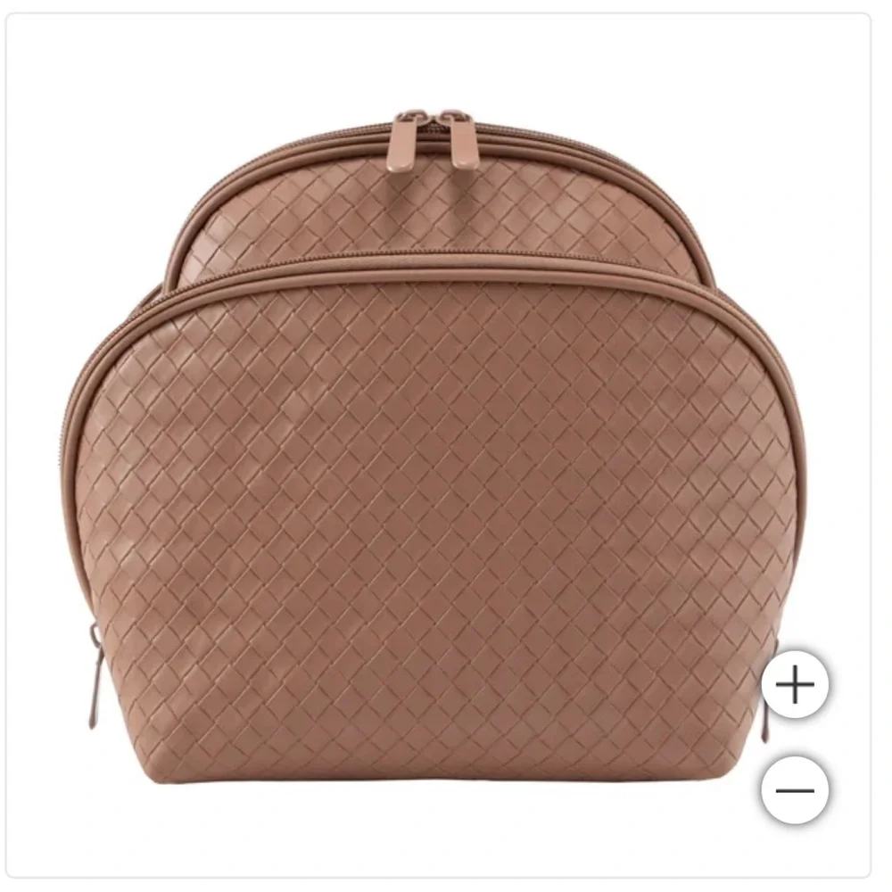 NWT GloTech 2-pack Faux Leather Cosmetic Bags with Rechargeable Compact Mirror